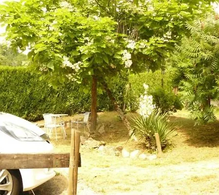 Maison En Bois 4 Personnes Sur Lac, Cantal Appartamento *