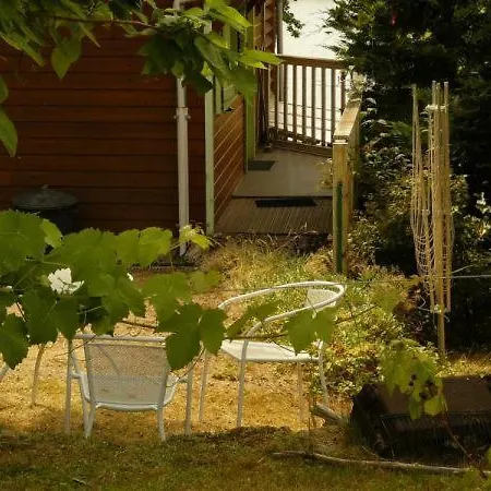 Appartamento Maison En Bois 4 Personnes Sur Lac, Cantal